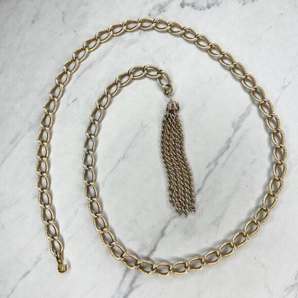 Gold Tone Chain Belt Textured Tassel Charm Boho Small (S) ✨ - Picture 1 of 10